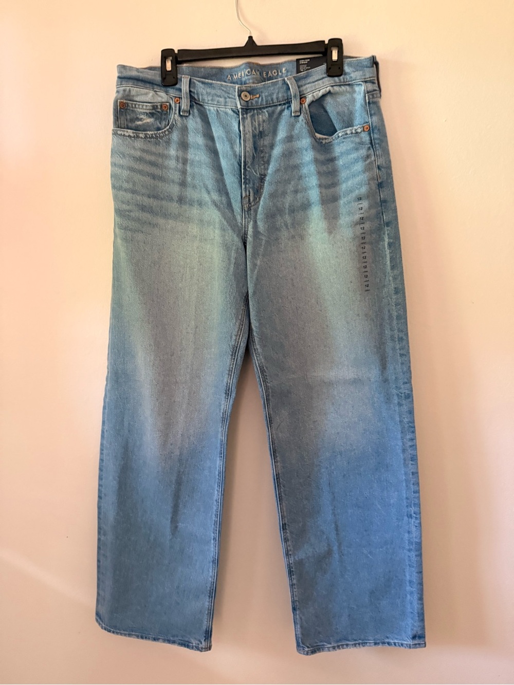 American Eagle Light Blue Straight Jeans Stovepipe size 12